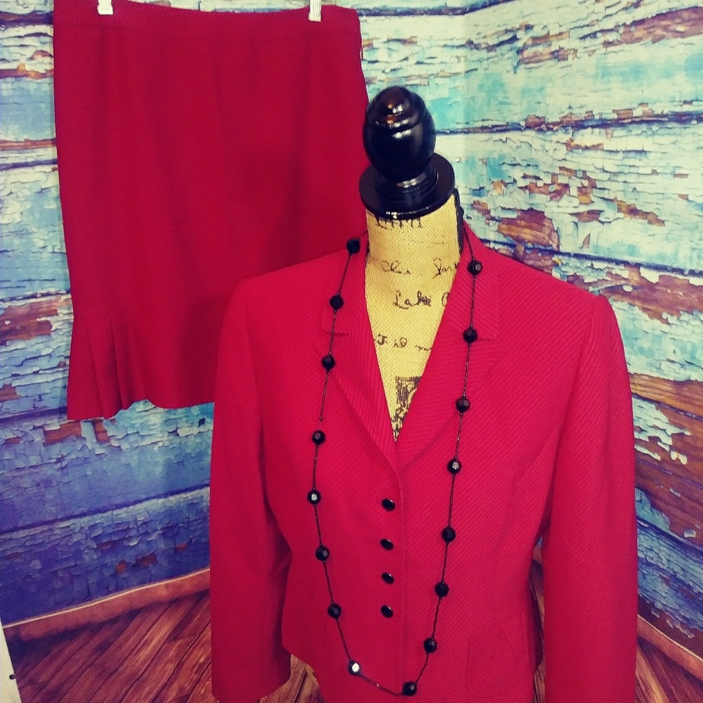 Tahari 2 piece skirt suit Red